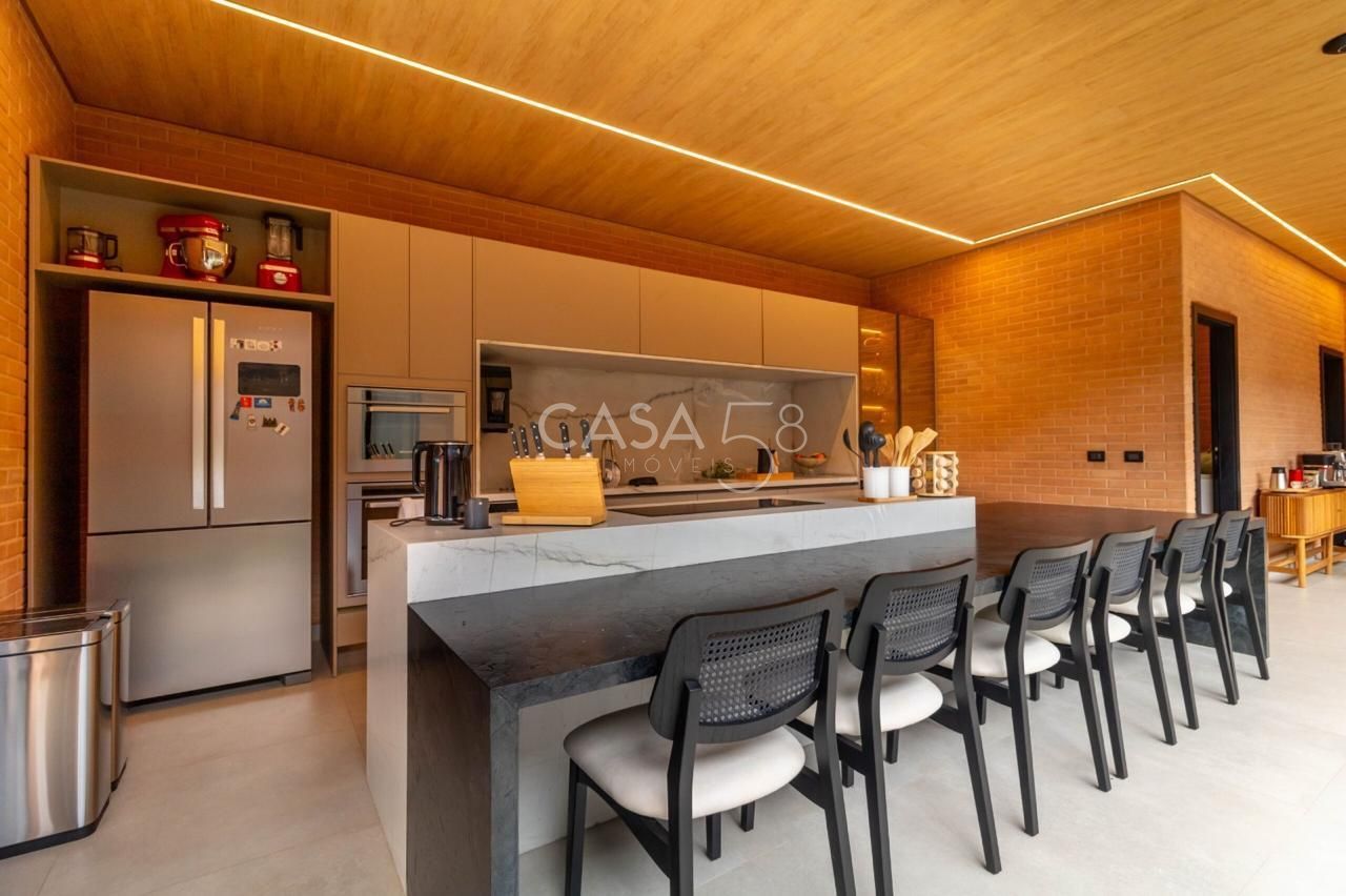 Casa de Luxo à Venda Mansões Morumbi – 4 Suítes, 365 m², Automação