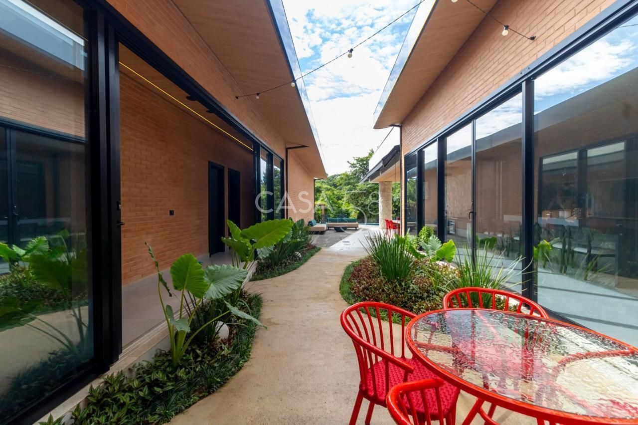 Casa de Luxo à Venda Mansões Morumbi – 4 Suítes, 365 m², Automação