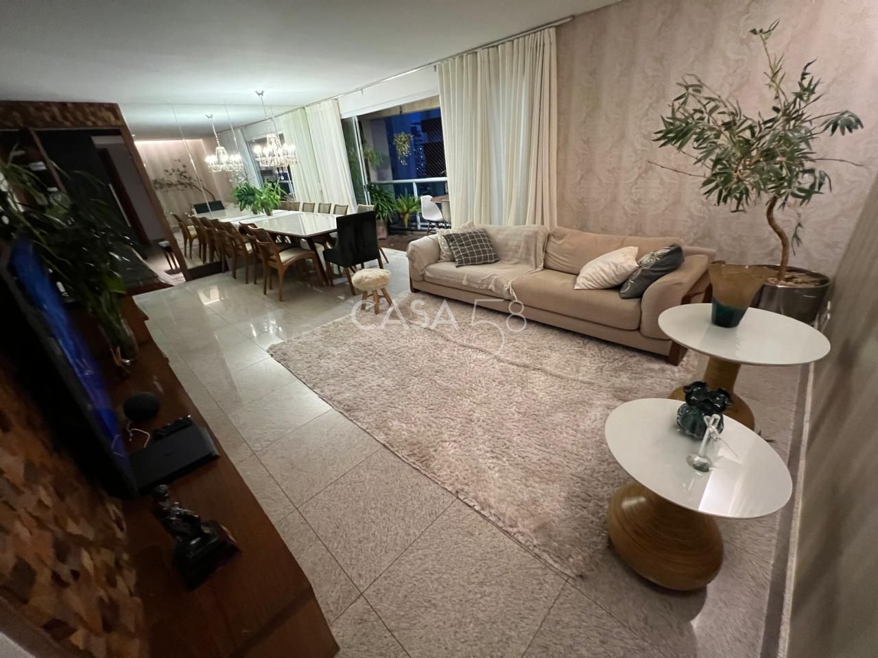 Apartamento Mobiliado no Residencial Gran Swiss – 4 Suítes – 3 Vagas, Escaninho