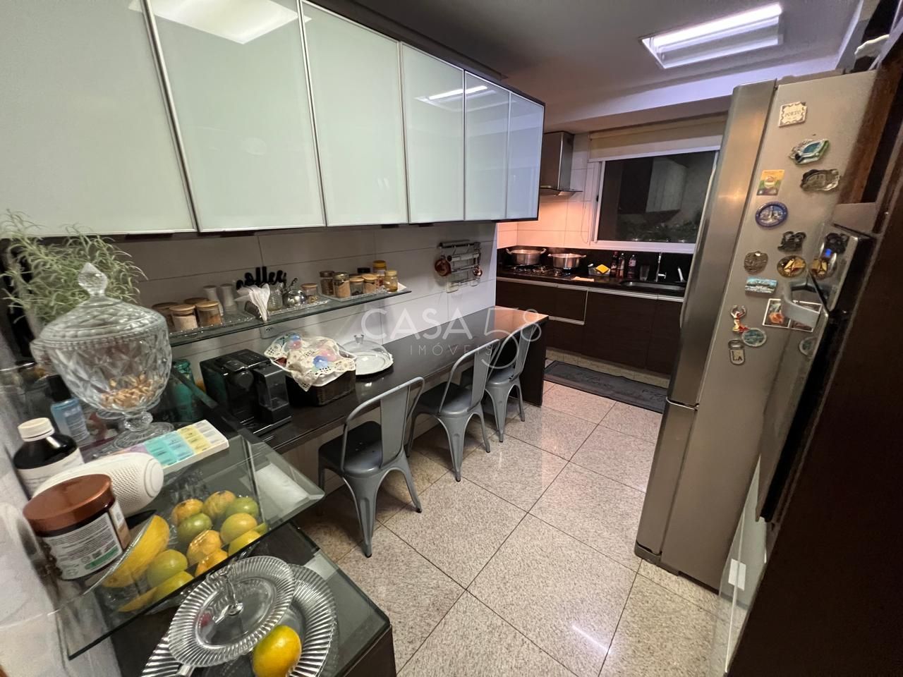 Apartamento Mobiliado no Residencial Gran Swiss – 4 Suítes – 3 Vagas, Escaninho