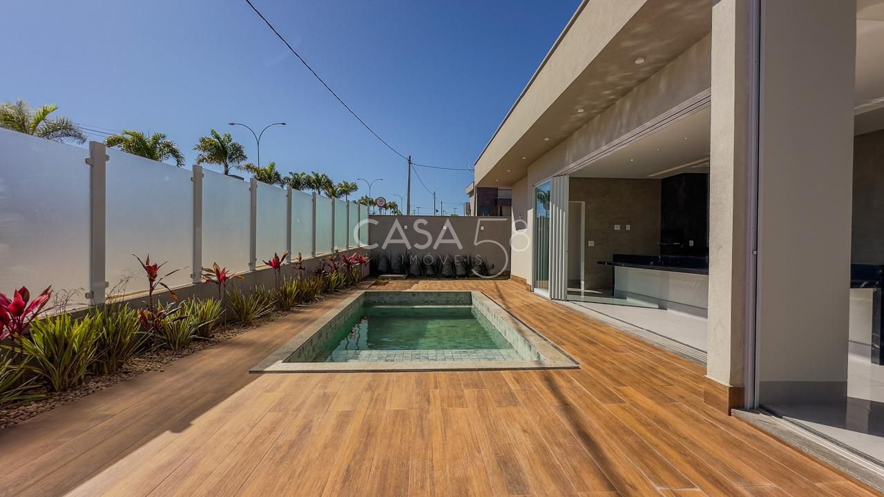 Casa Térrea de Alto Padrão à Venda | 3 Suítes | Piscina | Área Gourmet