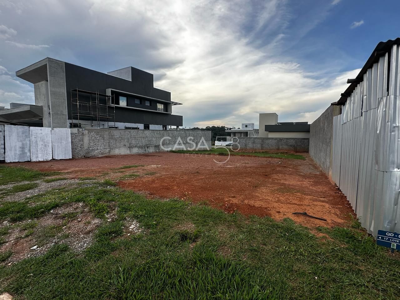 Vendo Lote no Jardins França – Excelente Localização e Pronto para Construir