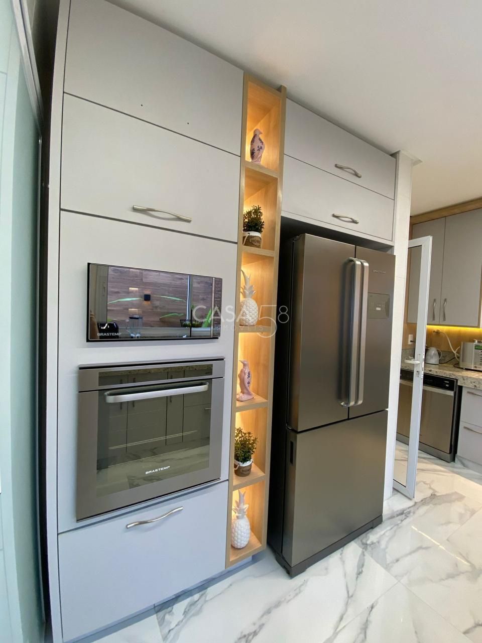 Casa Térrea de Alto Padrão no Jardins Verona – Goiânia/GO | 4 Suítes, Piscina