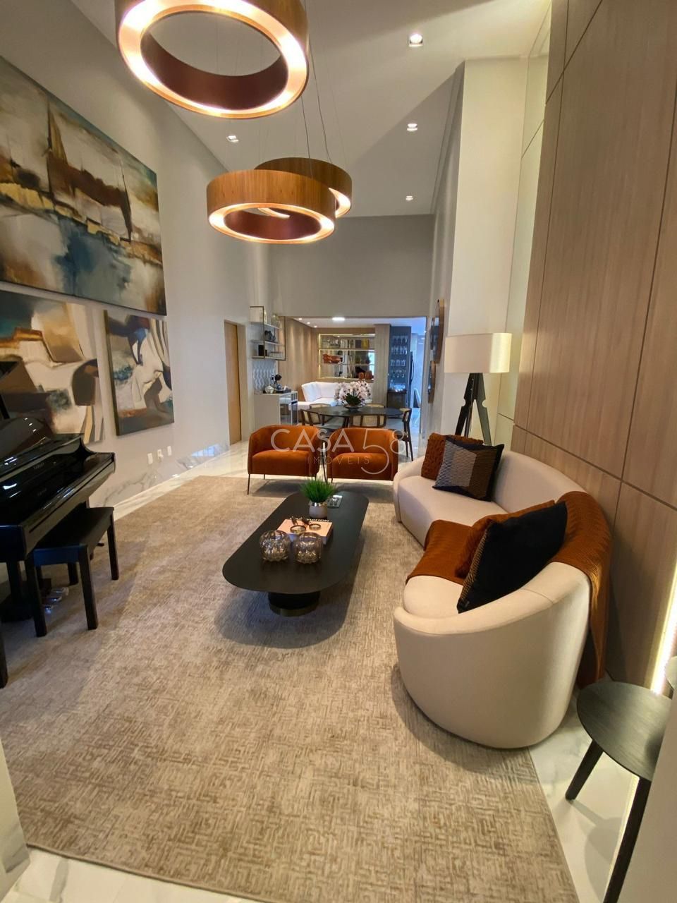 Casa Térrea de Alto Padrão no Jardins Verona – Goiânia/GO | 4 Suítes, Piscina