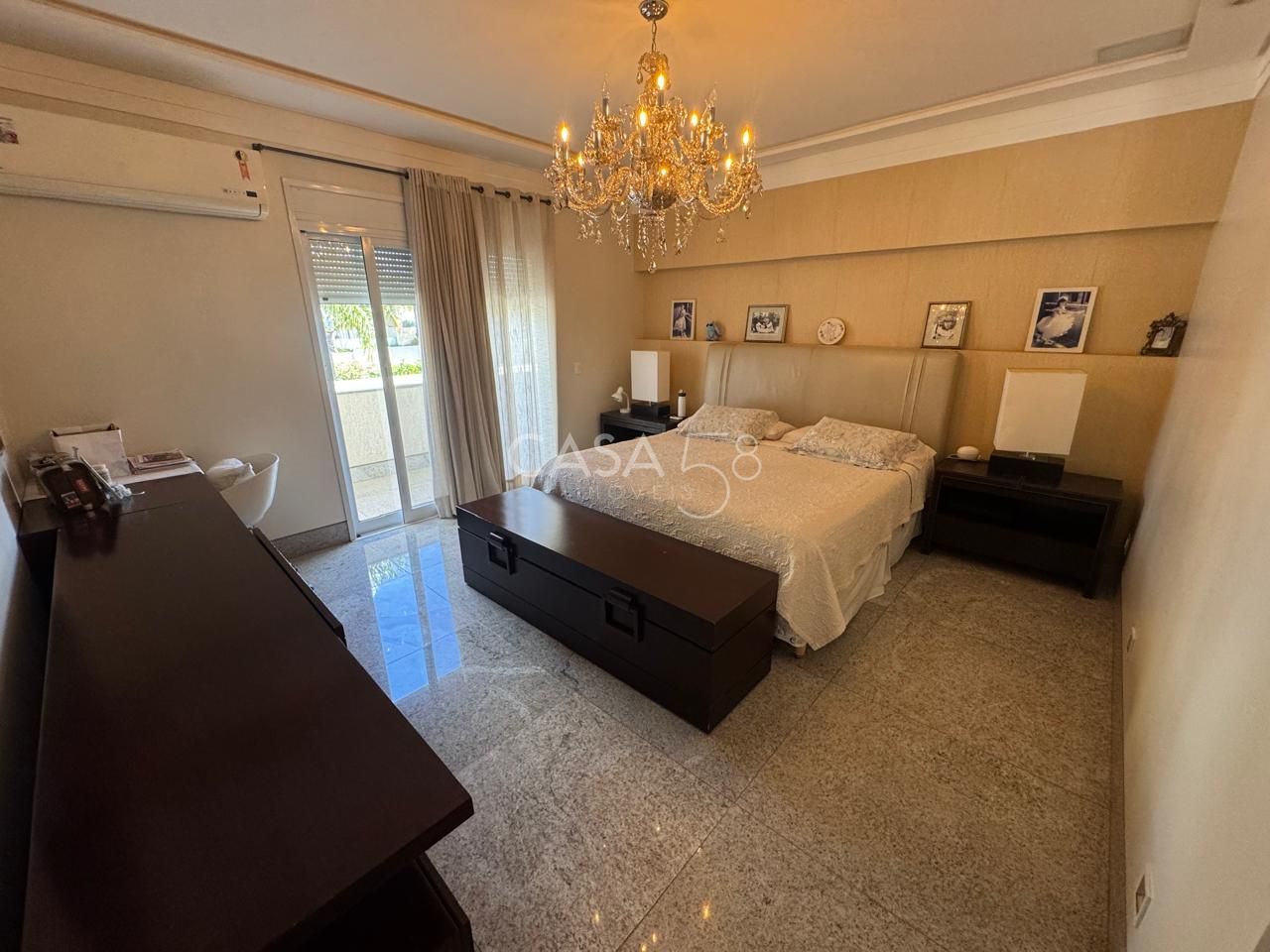 Sobrado de luxo no Alphaville Cruzeiro, 4 suítes, lote 1.800 m², const. 700 m²