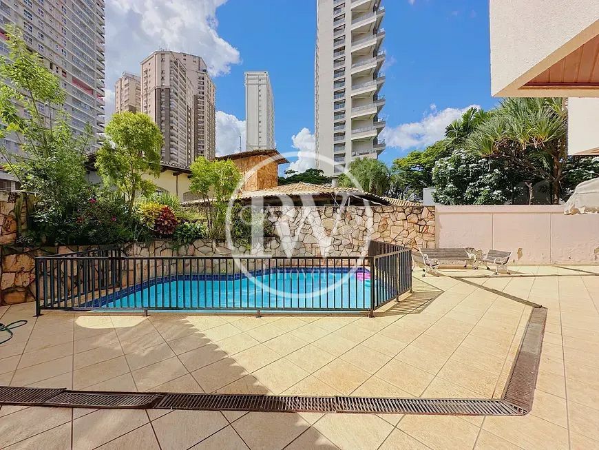 Sobrado de Alto Padrão à Venda – 470m² – 5 Quartos – Setor Marista – Goiânia