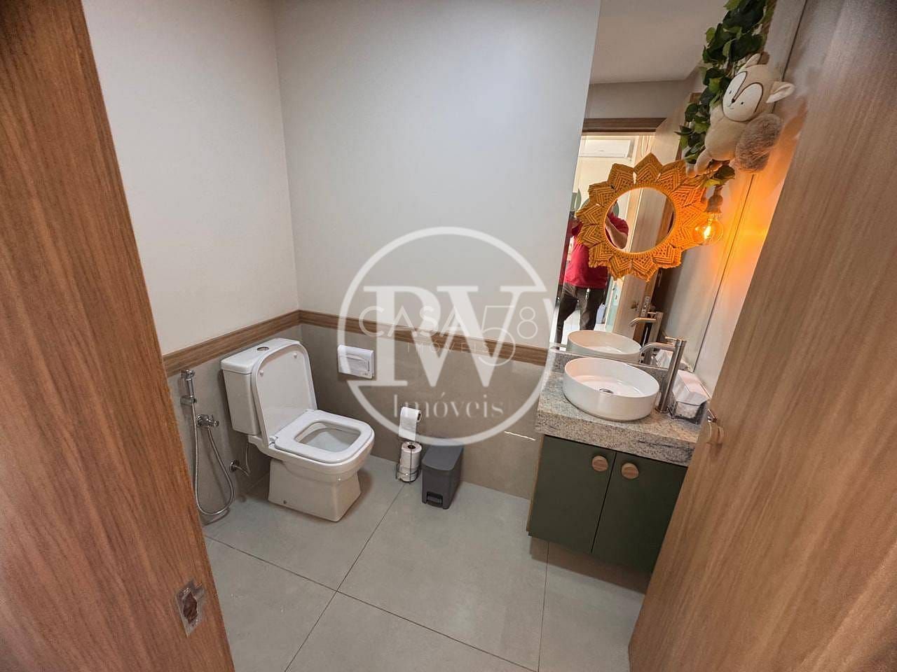 Casa Térrea de Alto Padrão à Venda no Jardim América, 5 Suítes 505m² de Terreno