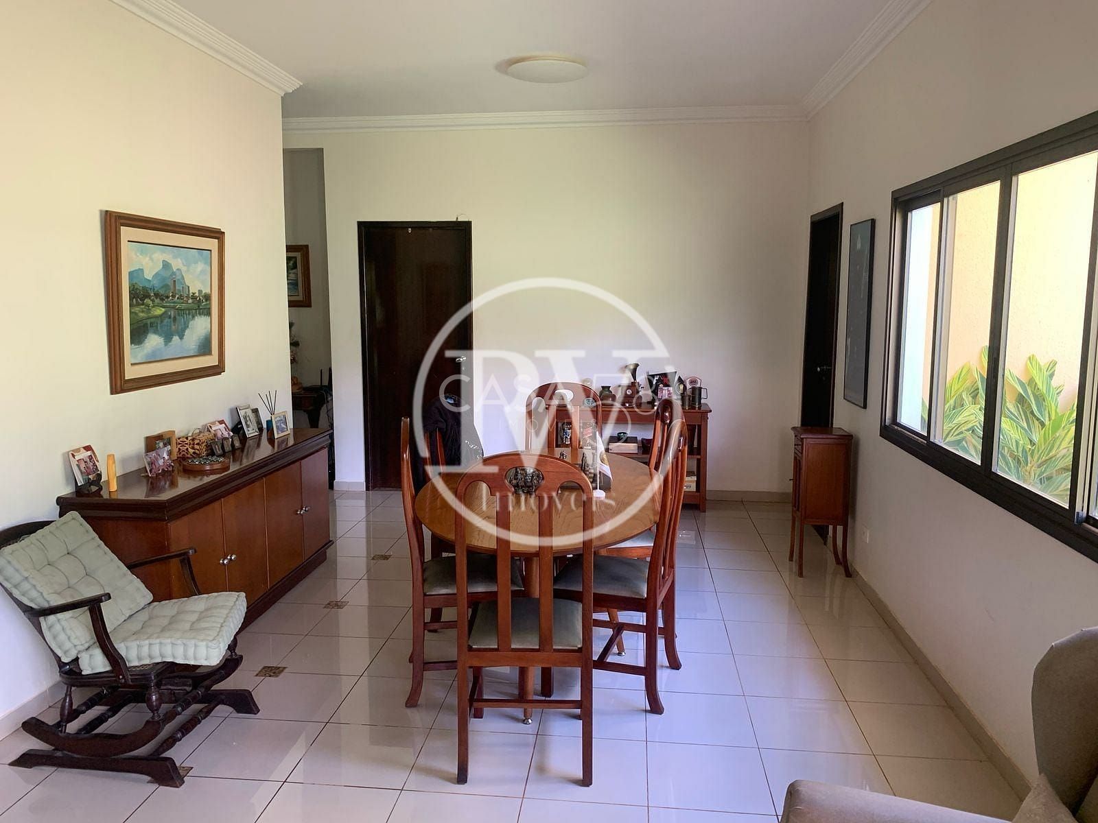 Terreno de 1.250 m² | 324 m² Construídos | 5 Suítes + Escritório