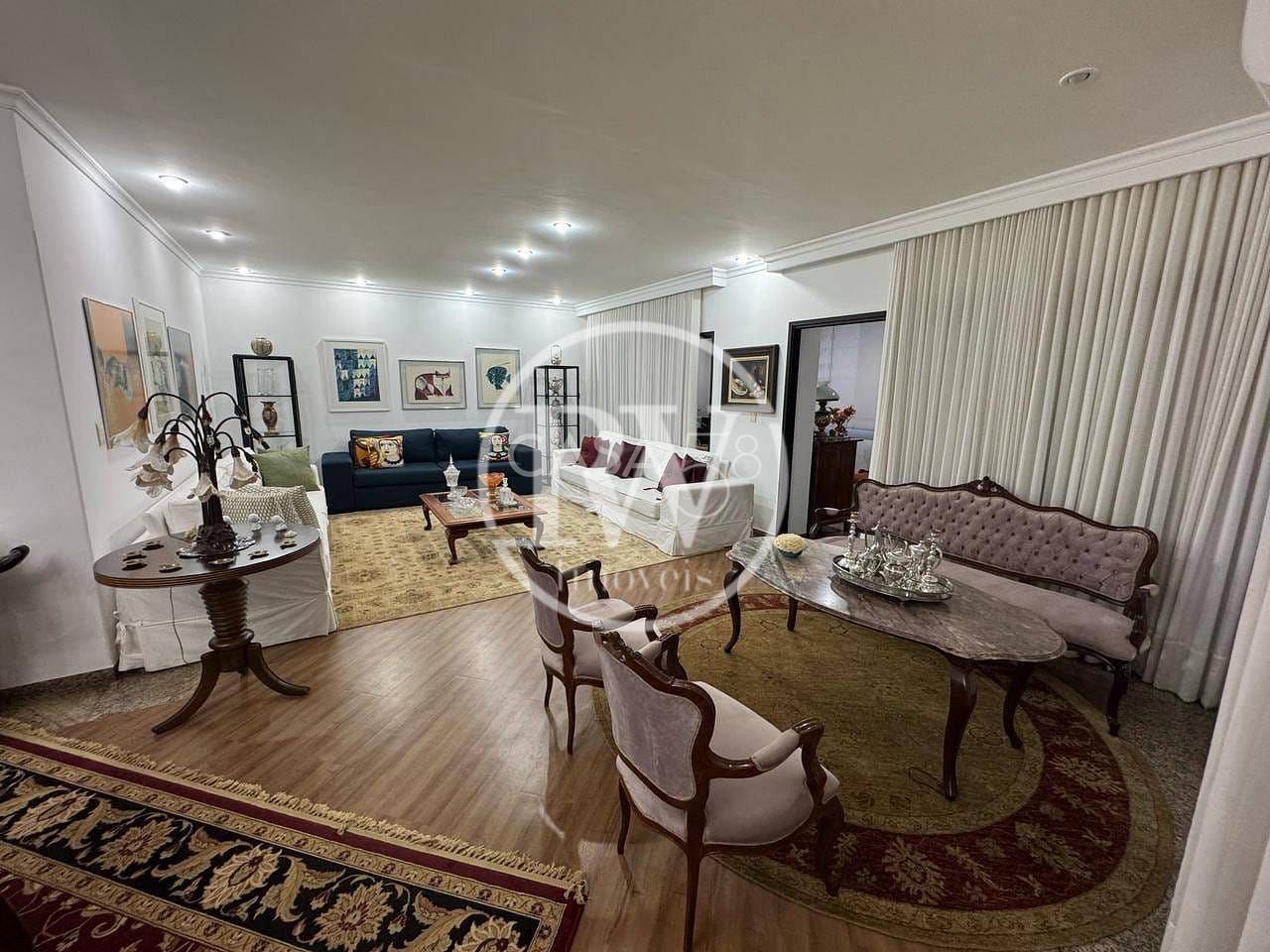 Apartamento à Venda no Setor Bueno – Goiânia | 313 m² | 4 Quartos | 2 Suítes