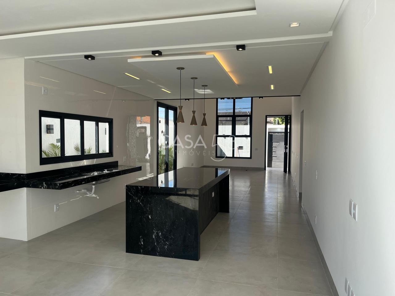 Casa de Alto Padrão – 4 Suítes Plenas