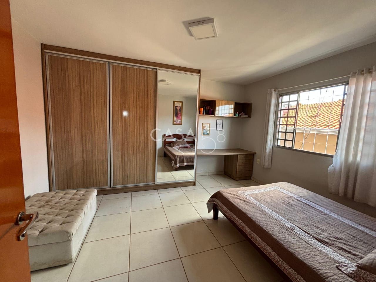 Casa Sobrado, 6 Quartos com closet proximo ao Shoppyng Passeio das Aguas em Goiâ