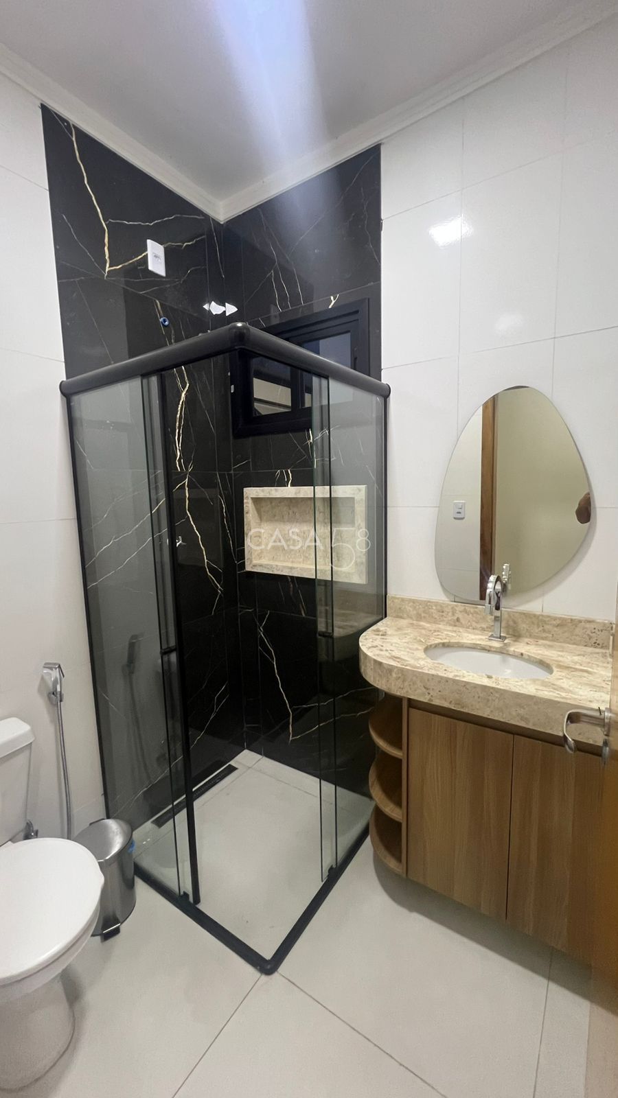 Casa moderna e aconchegante à venda no Jardim Novo Mundo – Goiânia