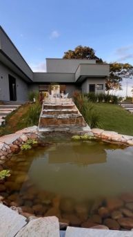 Casa de Campo em condomínio fechado