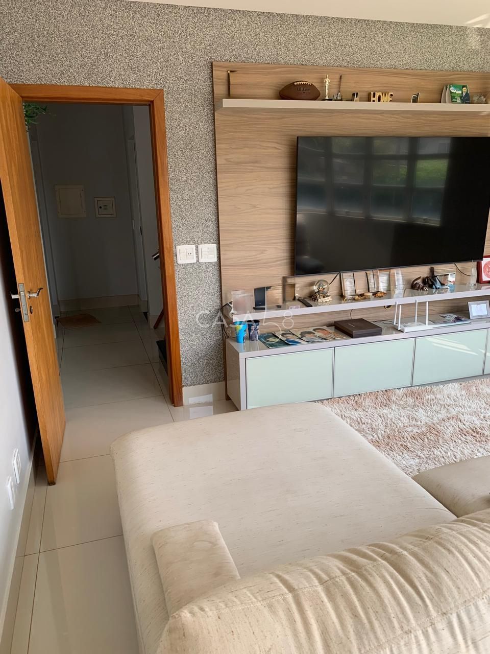 Sobrado de Esquina à Venda no Jardins Madri |3 suites| Piscina | – Goiânia/GO