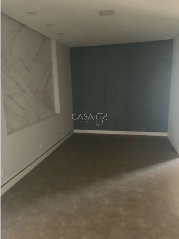 Imóvel Comercial à Venda no Centro de Goiânia na rua 8