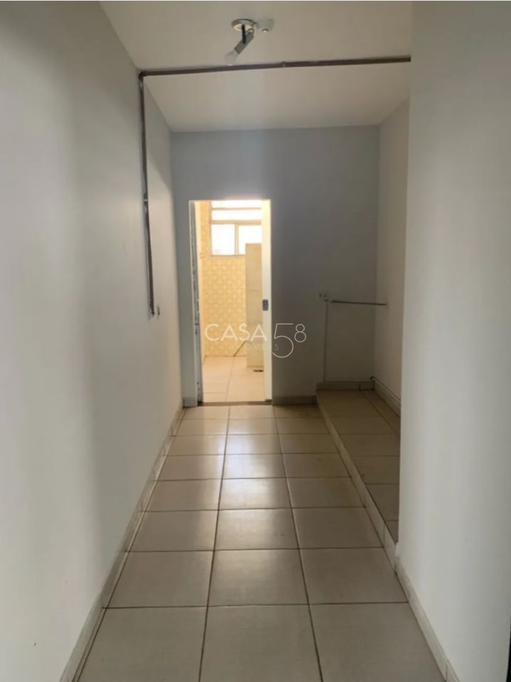 Imóvel Comercial à Venda no Centro de Goiânia na rua 8