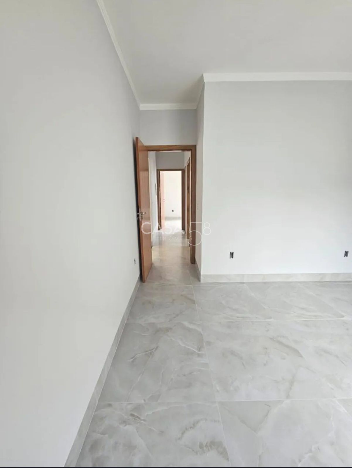 Casa à Venda no Residencial Mirante – Goiânia, Rua RM3