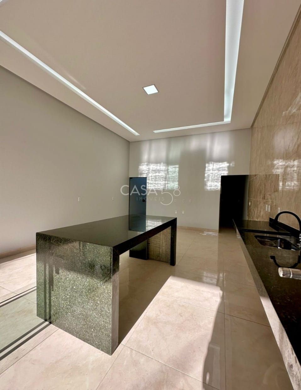 Casa à Venda no Jardim Colorado em Goiânia – Completa e com Acabamento Premium!