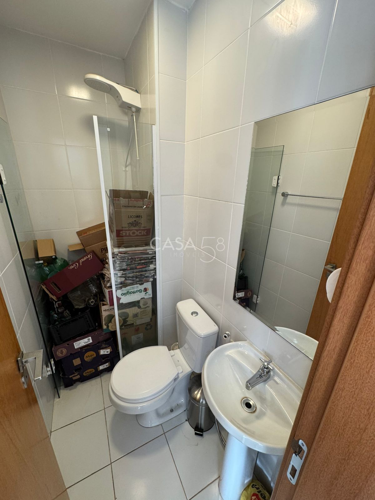 Apartamento Térreo de Alto Padrão à Venda com 4 Suítes, 4 Vagas e 286 m²