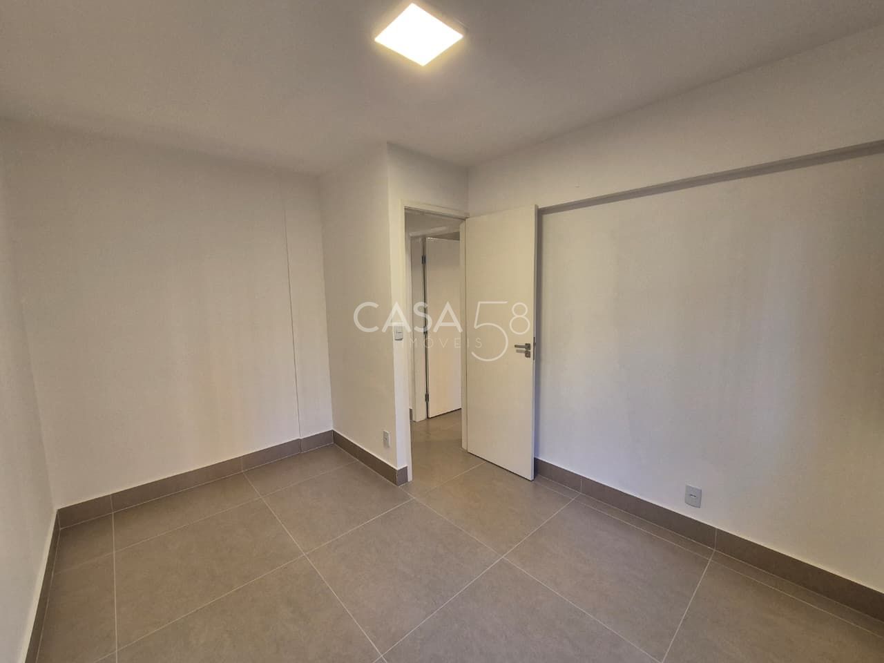 Apartamento a venda na Rua T-36 Edifício Laguna | Setor Bueno | Goiânia