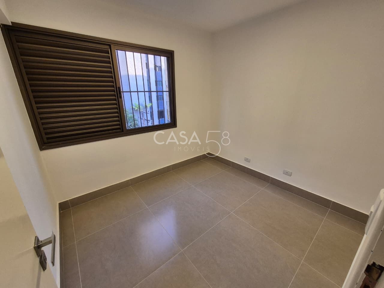 Apartamento a venda na Rua T-36 Edifício Laguna | Setor Bueno | Goiânia