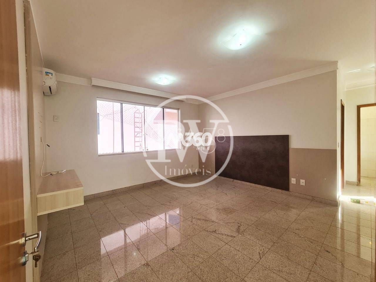 Sobrado à venda, 4 quartos sendo 4 suites, Jardins Milão, Goiânia, GO