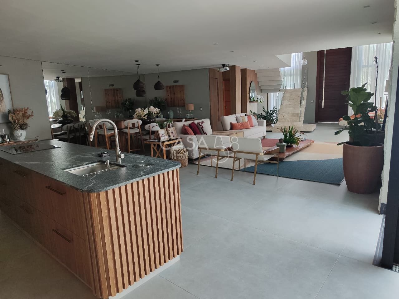 Sobrado de Alto Padrão – 400m² Construídos | Residencial Sevilha – Goiânia