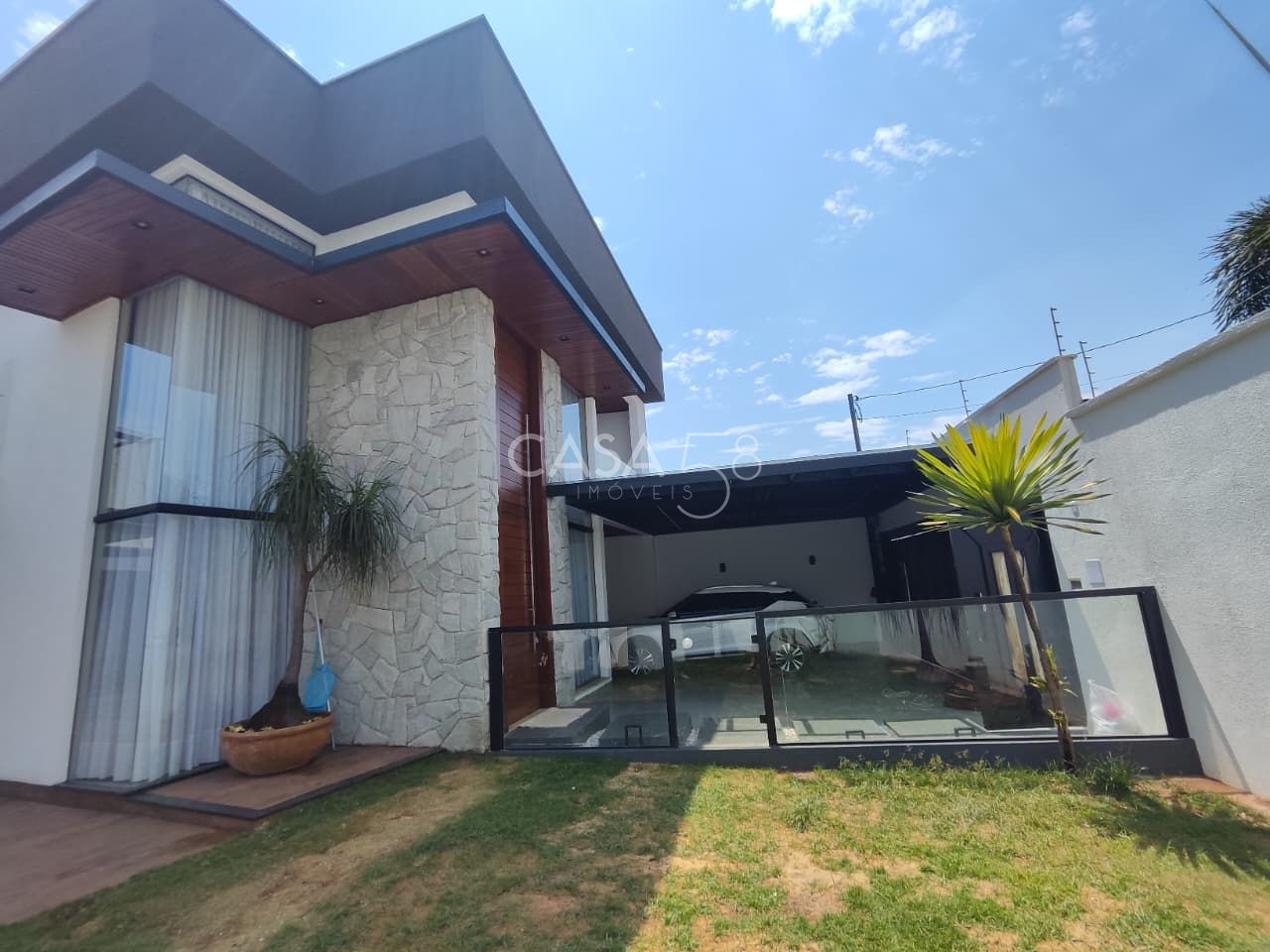 Sobrado de Alto Padrão – 400m² Construídos | Residencial Sevilha – Goiânia