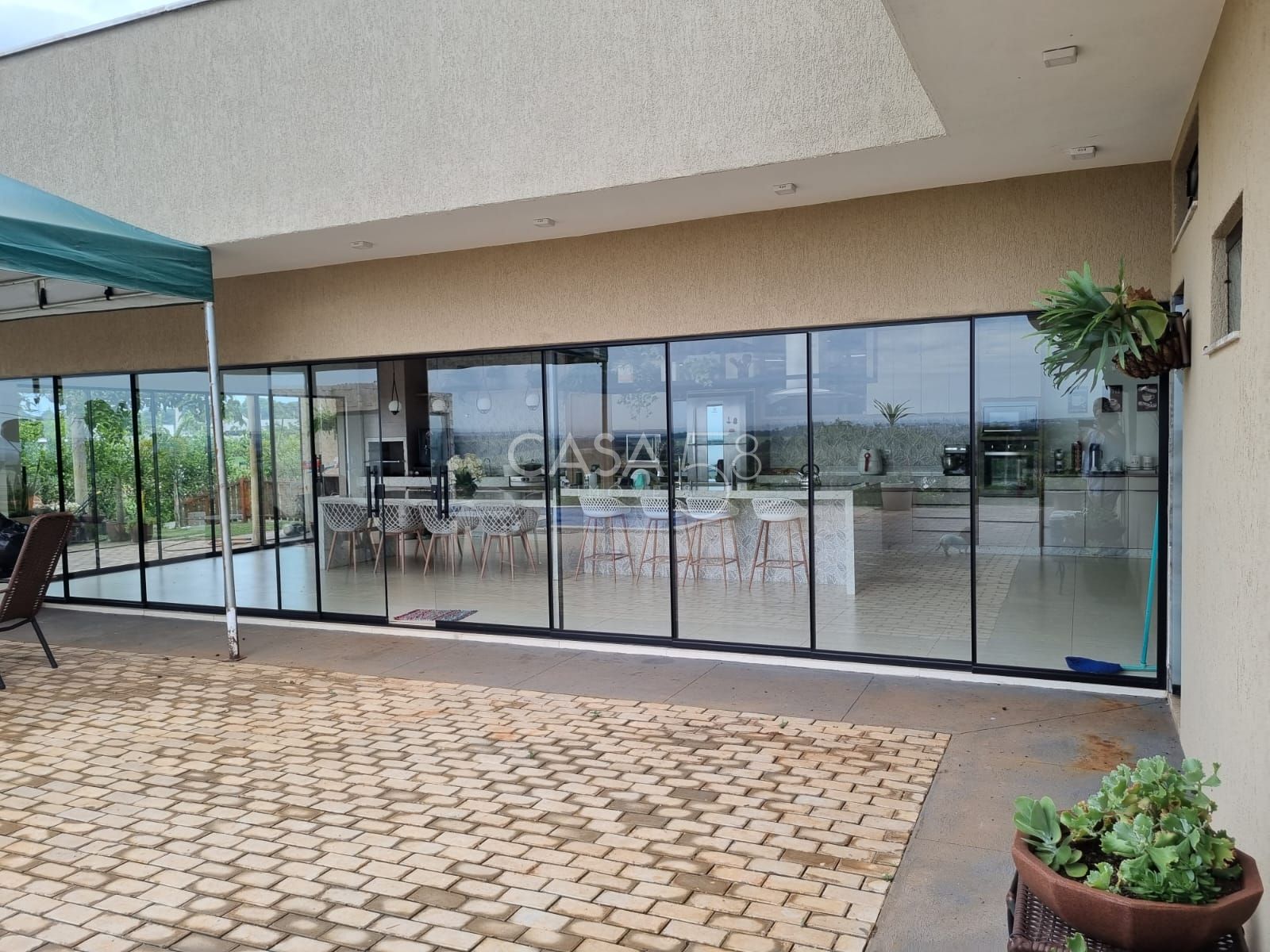 Casa no Condomínio Estância do Bosque – Lote de 2.010m² com Vista e Piscina