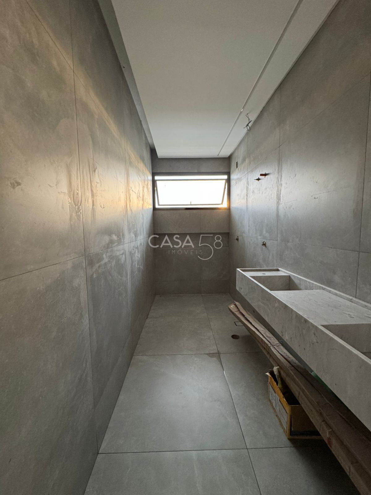 Casa Nascente 242m² com 3 Suítes e Home Office - Lote 360m² - 4 Vagas