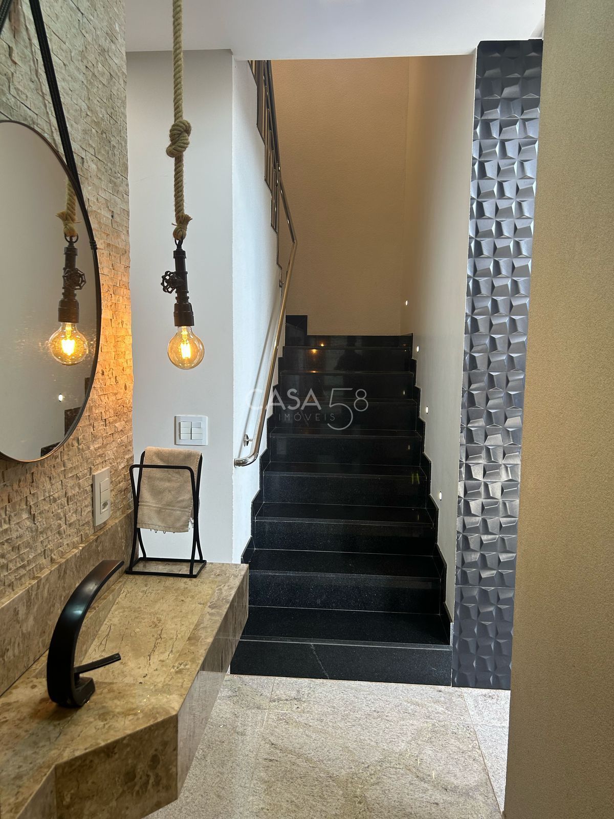 Sobrado de Alto Padrão à Venda no Jardins Barcelona - 4 Quartos, Piscina