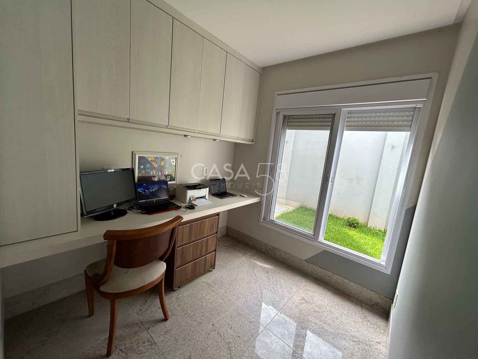 Sobrado de Alto Padrão à Venda no Jardins Barcelona - 4 Quartos, Piscina