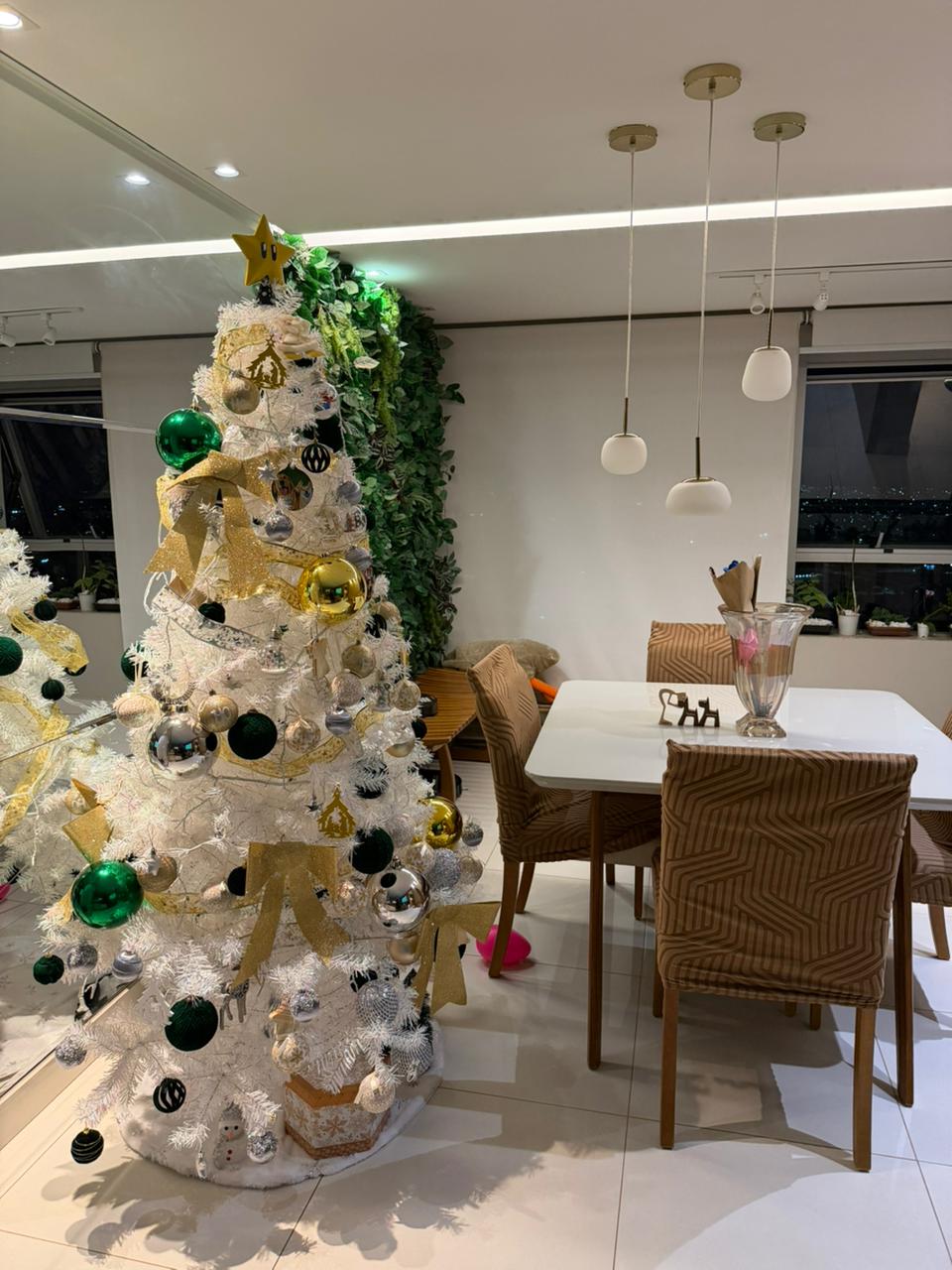 PÁTIO COIMBRA- Apartamento mobiliado 3 suítes Setor Coimbra