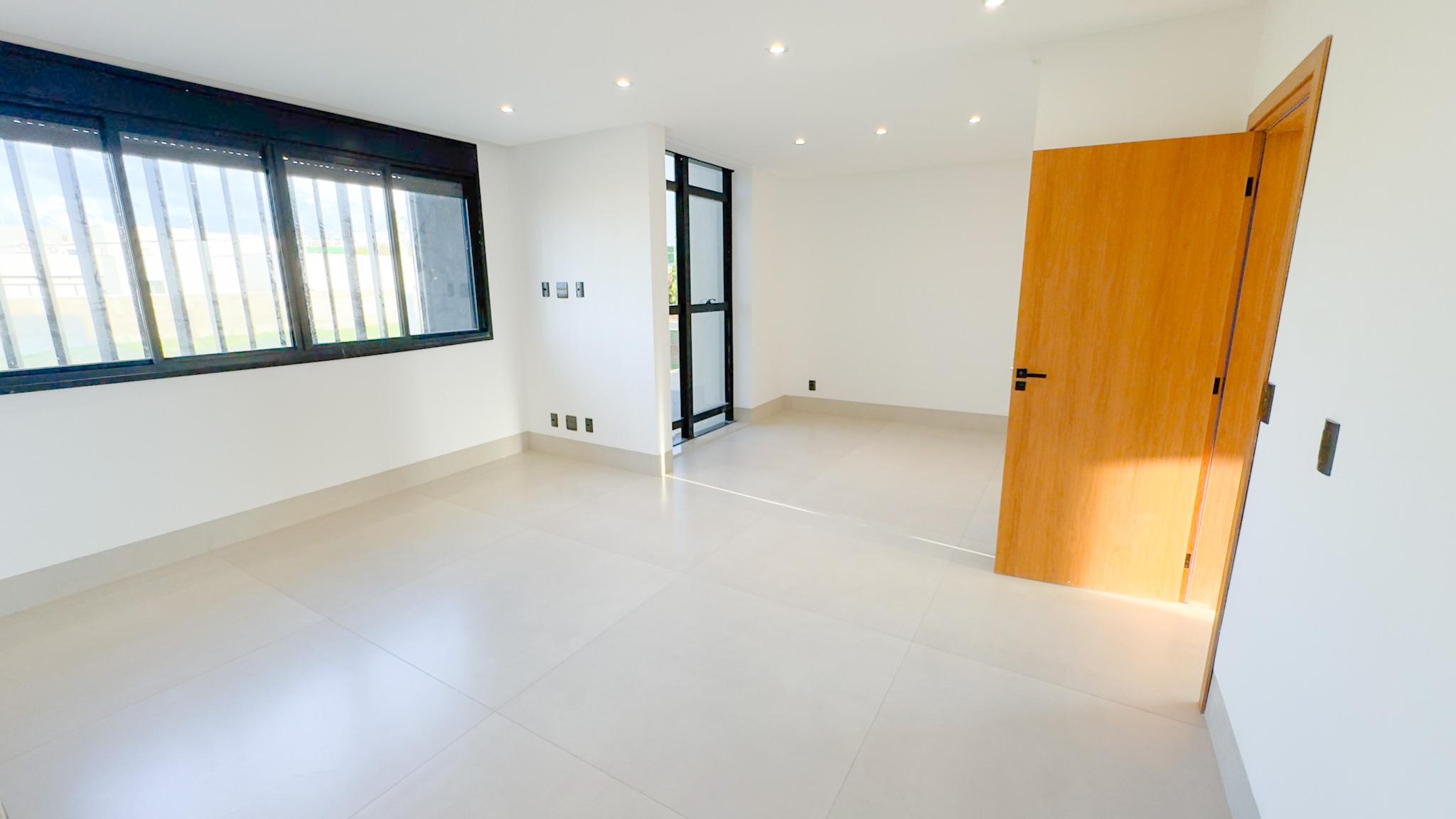 Sobrado de Alto Padrão com 4 Suítes - Condomínio Jardins Capri