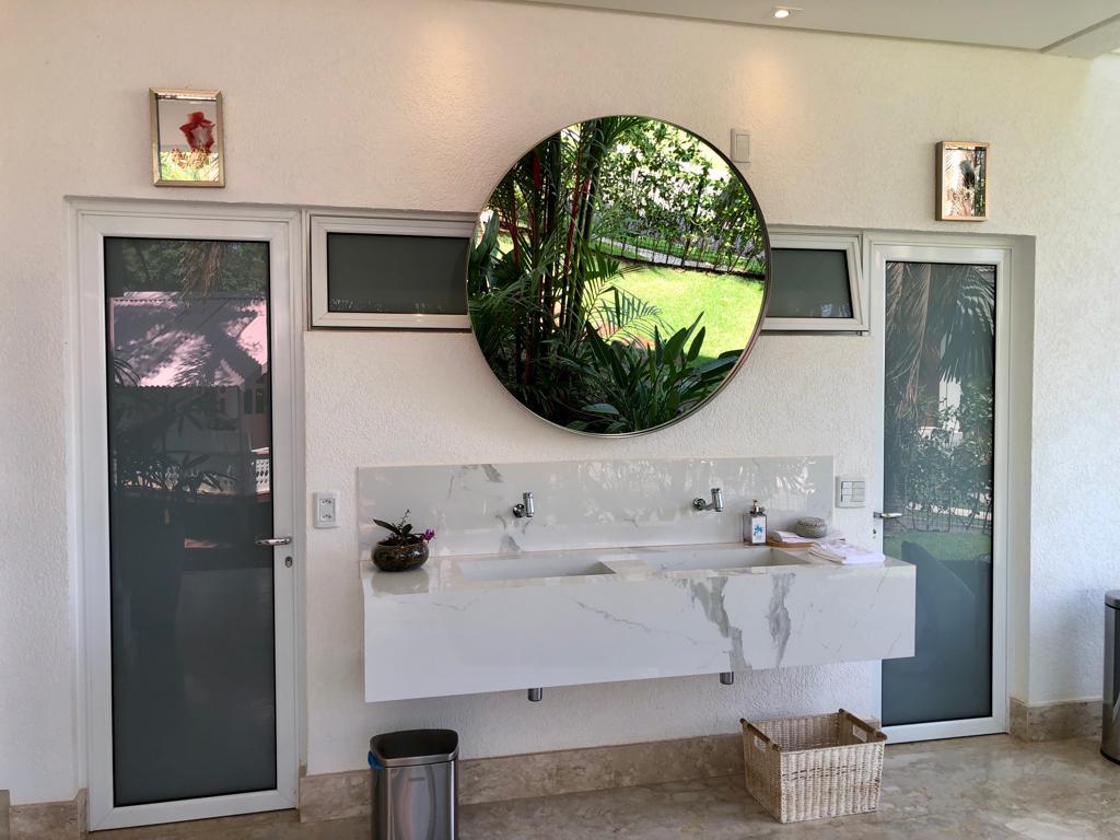 Casa de Alto Luxo no Alphaville Flamboyant - 5 Suítes com Piscina Borda Infinita
