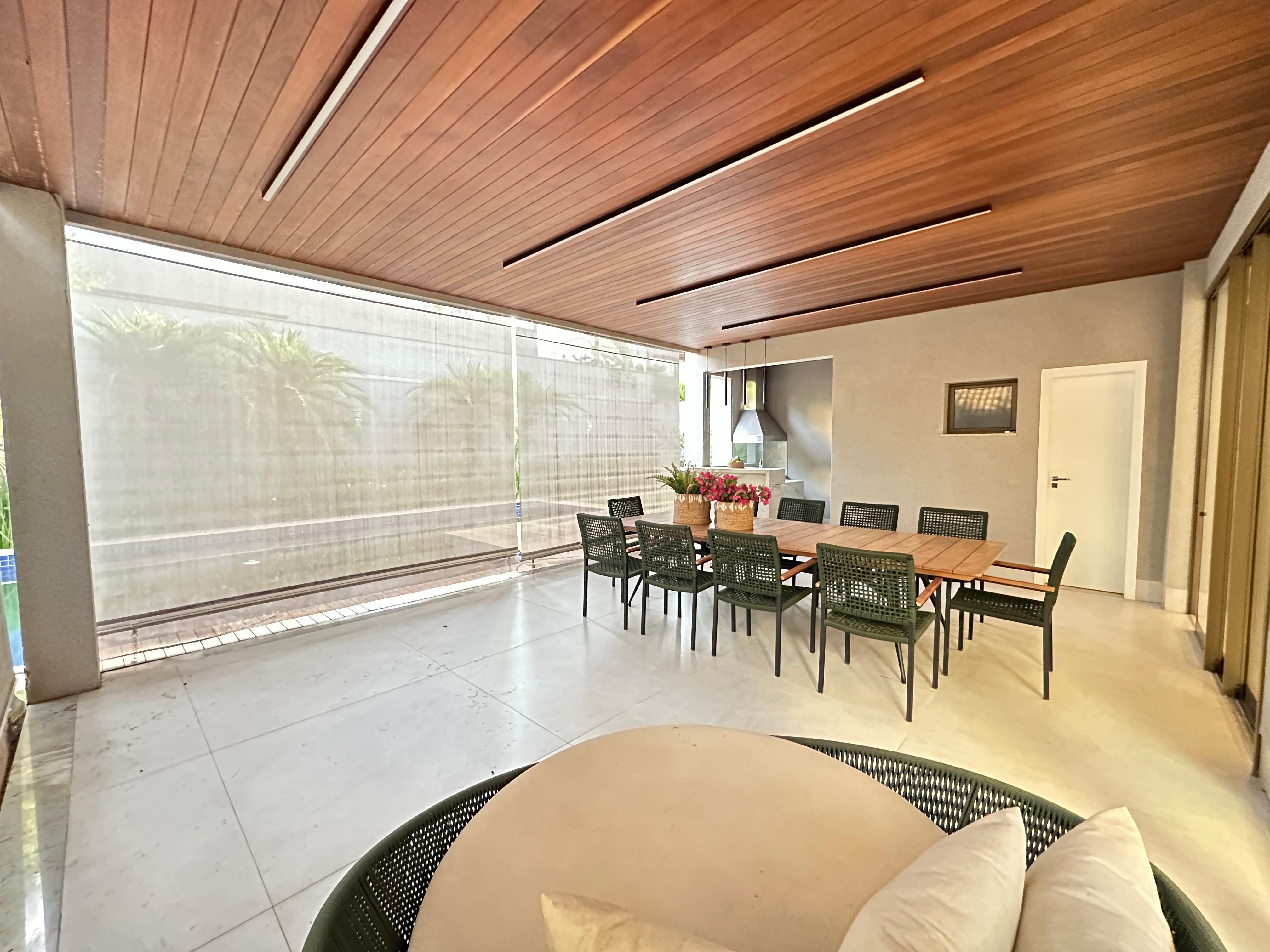 Casa mobiliada á venda no Residencial Alphaville Flamboyant / 5 suítes