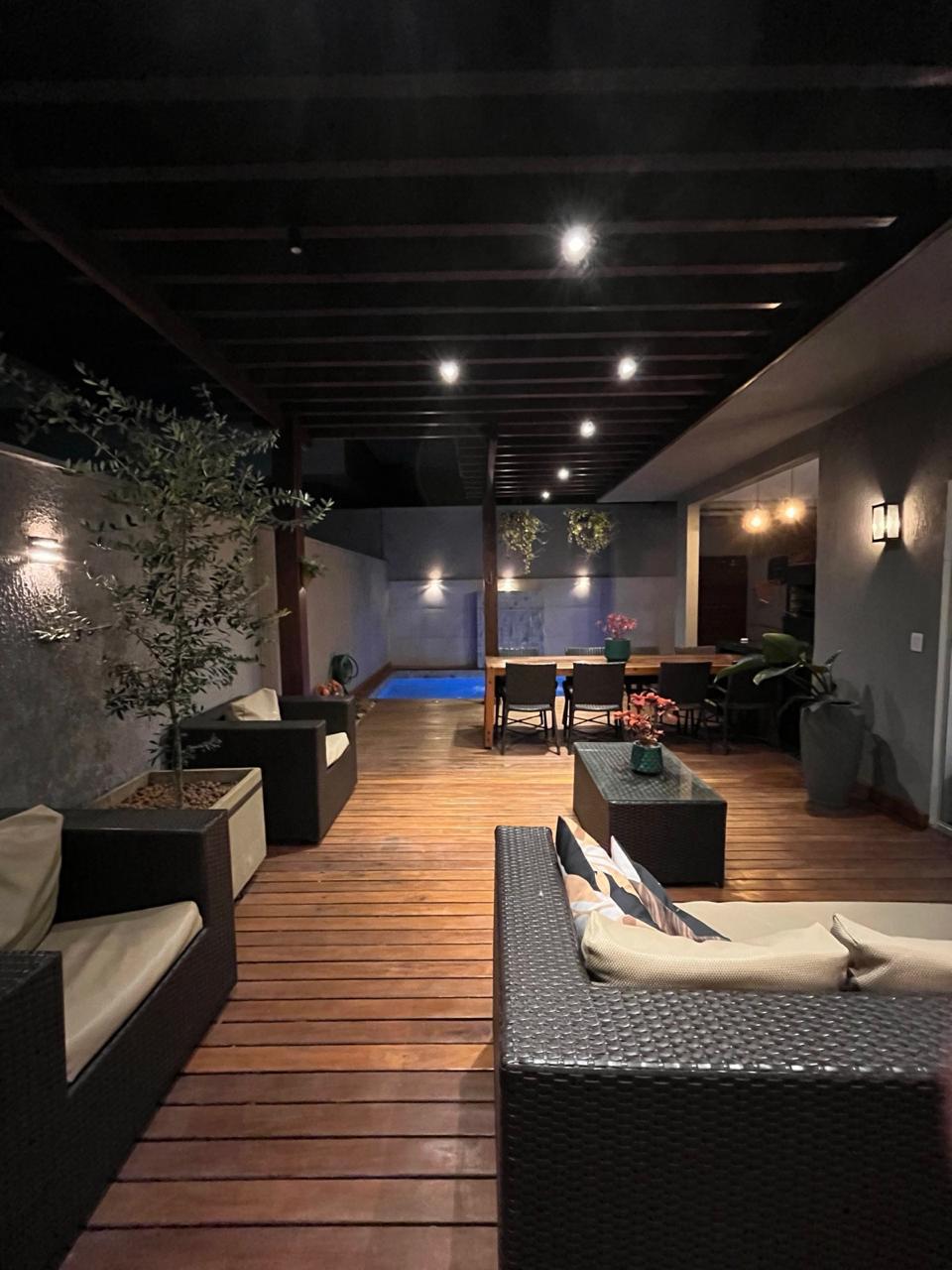 Sobrado à venda no Jardins Lisboa / 3 suítes / 293 m²