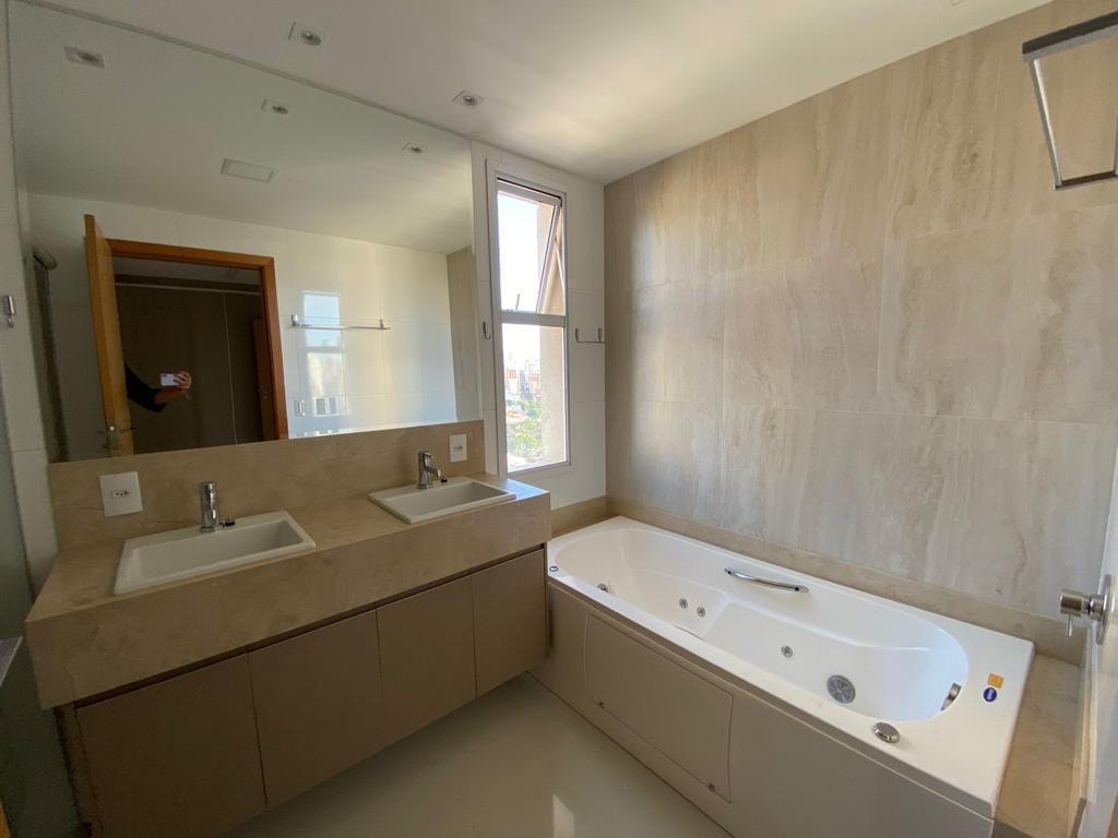 Apartamento à venda no Wonderful Residence / 4 suítes / 3 vagas / Setor Bueno