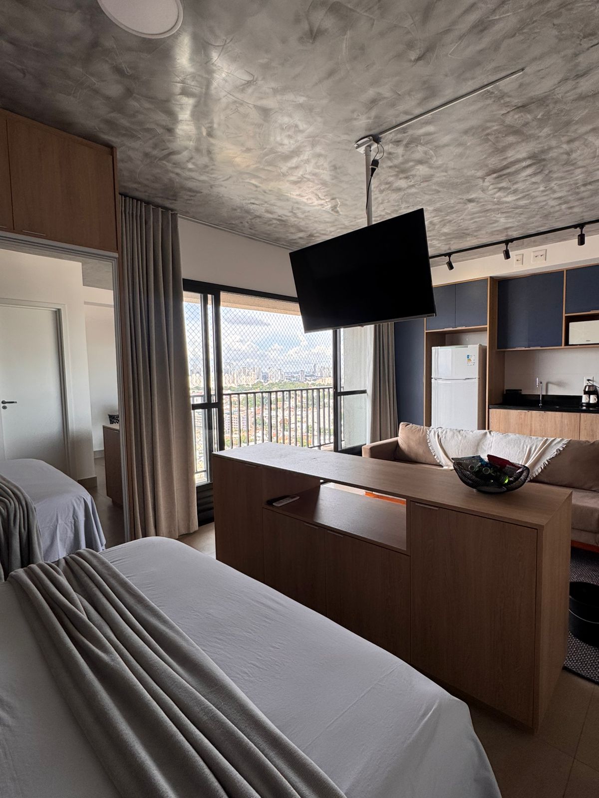 Flat para venda ou aluguel / mobiliado / 1 vaga / predio novo / rooftop no 38º / jacuzzi / piscina