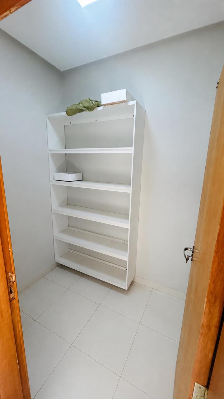 Venda de Casa Térrea em Condomínio fechado no Residencial Jardim Veneza