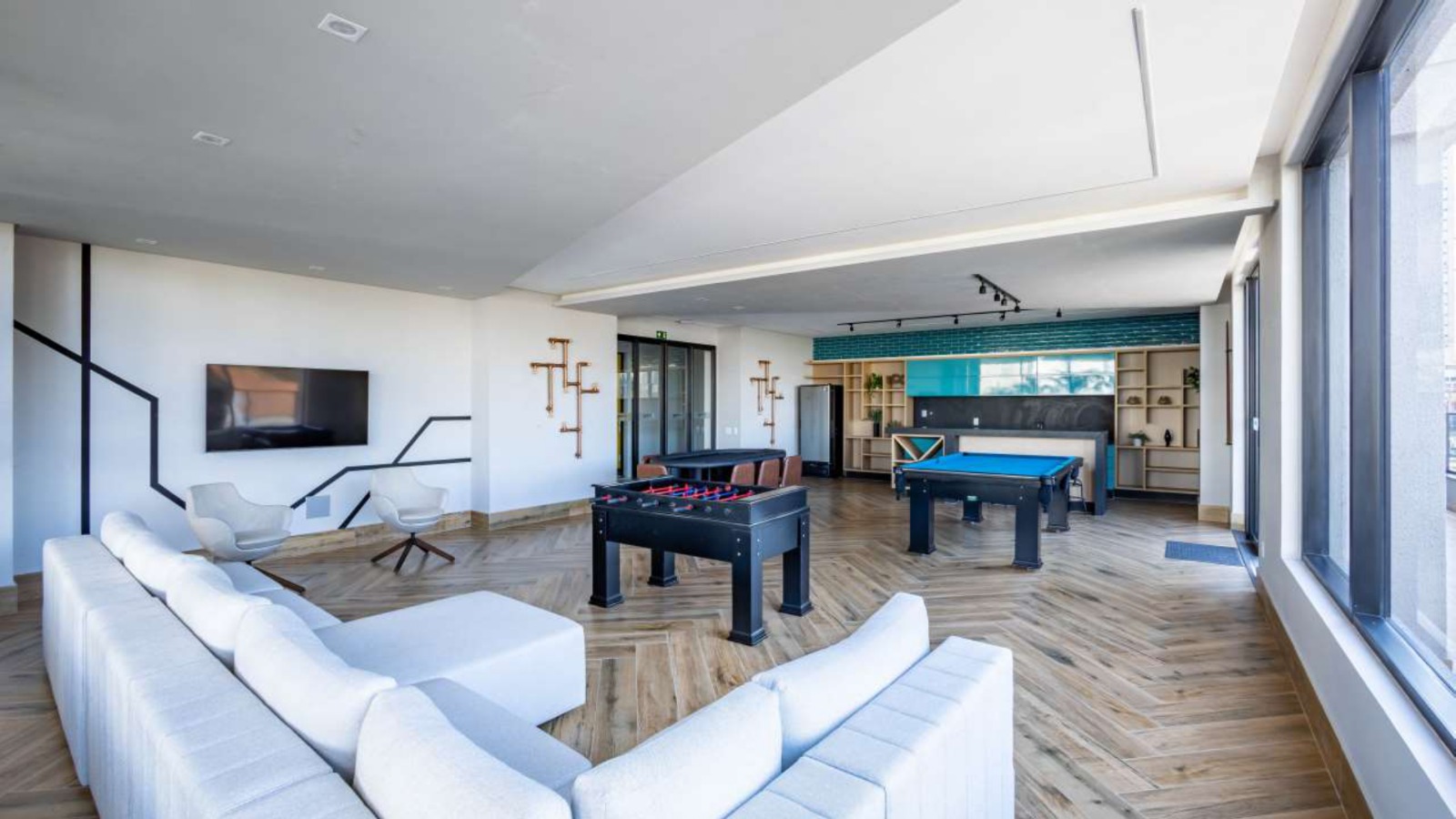 Apartamento Setor Bueno a venda / 2 quartos / lavabo / 2 vagas / predio novo / mobiliado