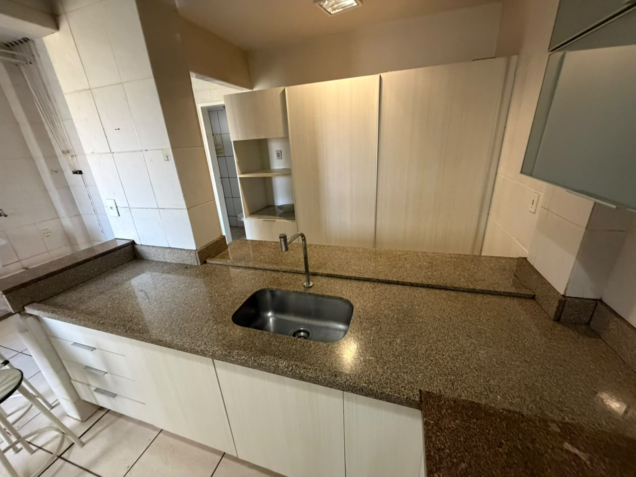 Apartamento à Venda no Edifício Itatiaia / 1 suíte / 2 vagas / Setor Marista