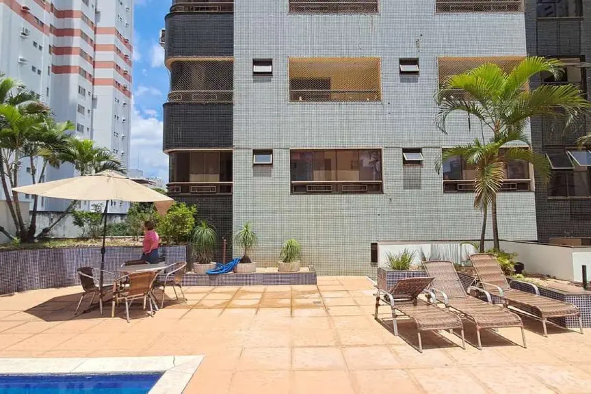 Apartamento no Setor Bueno a venda / 3 suites mais office / 2 vagas / lazer sem academia
