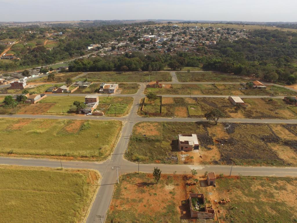 Casa com 2 quartos a venda GO 040, proximo ao Madre Germana e terminal Maranata em Goiania