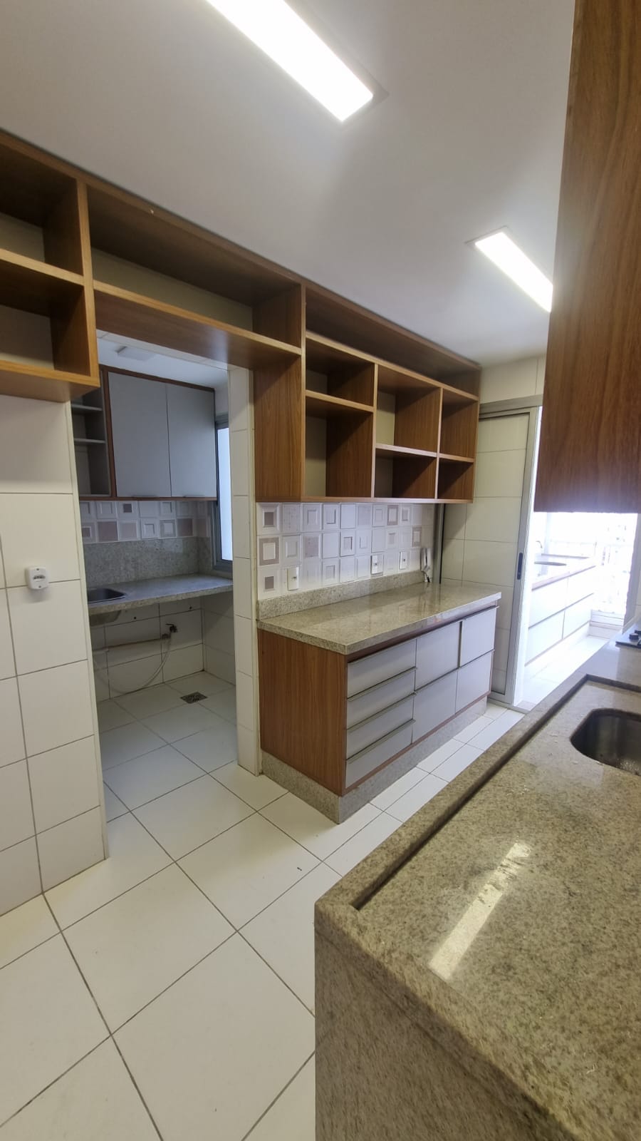 Apartamento à Venda no Flampark Residencial Club Torre 2 / 3 suítes plenas / 2 vagas / Jardim Goiás