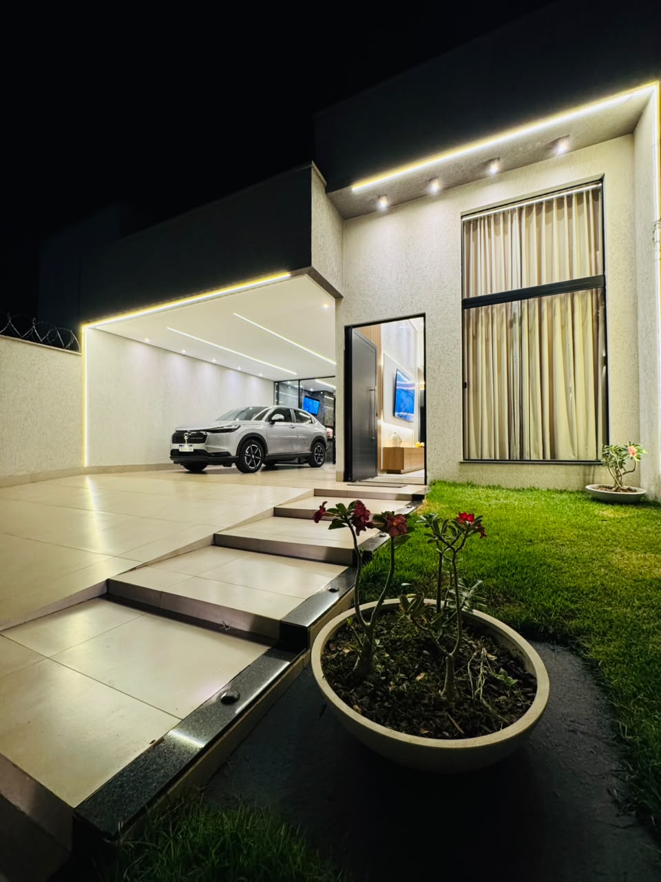 Casa para venda / Bairro Cardoso / 3 quartos / 1 suite / 130 m² / Pronta para Morar: Casa com marcenaria completa, eletros e automação inclusos!