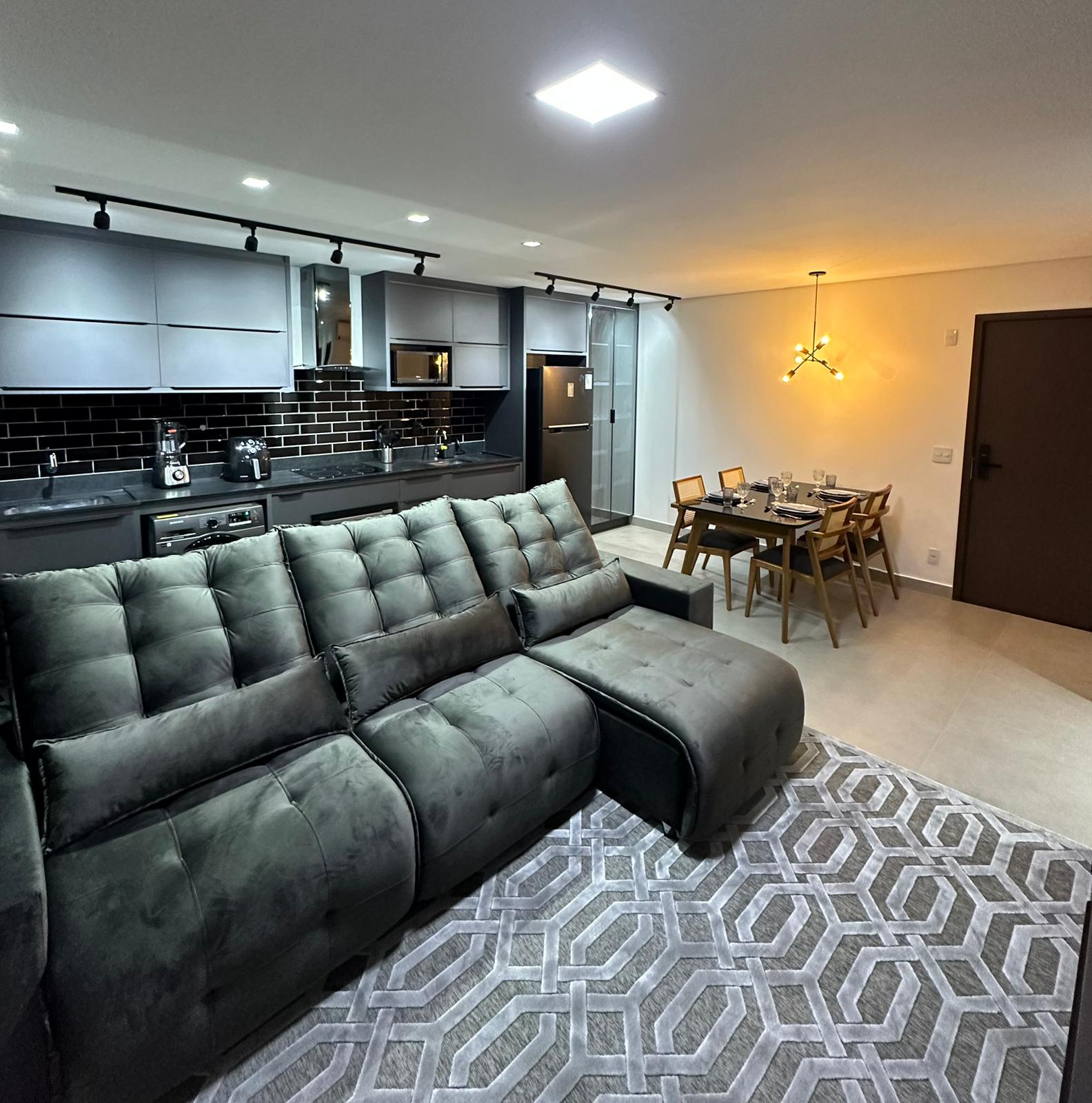Apartamento aluguel / 2 quartos / 1 suite / mobiliado / Setor Bueno proximo Goiania shopping / predio novo / 1 vaga