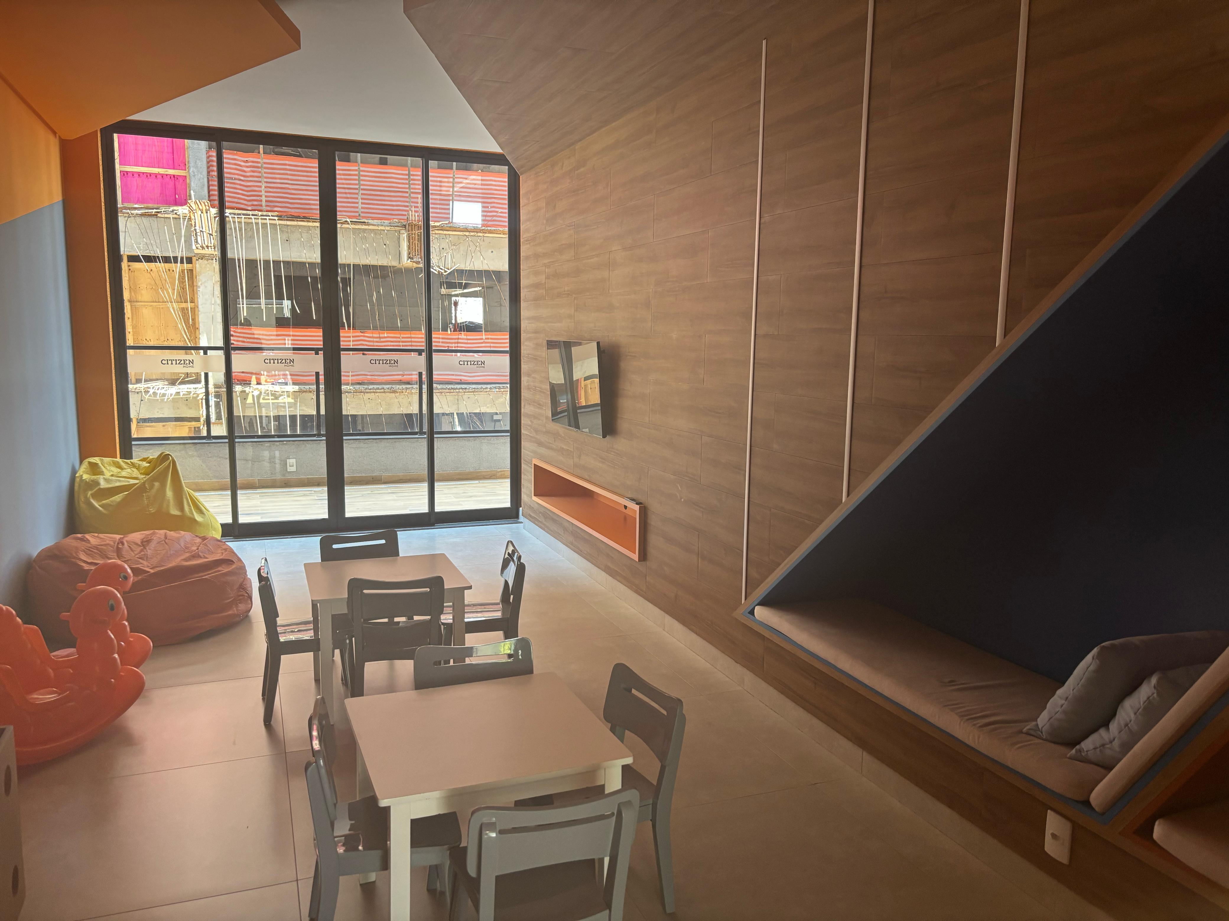 Apartamento à venda Setor Bueno / 87 m² /   02 suítes / lavabo e varanda / com vista privilegiada para o Parque Vaca Brava / 2 vagas / mobiliado