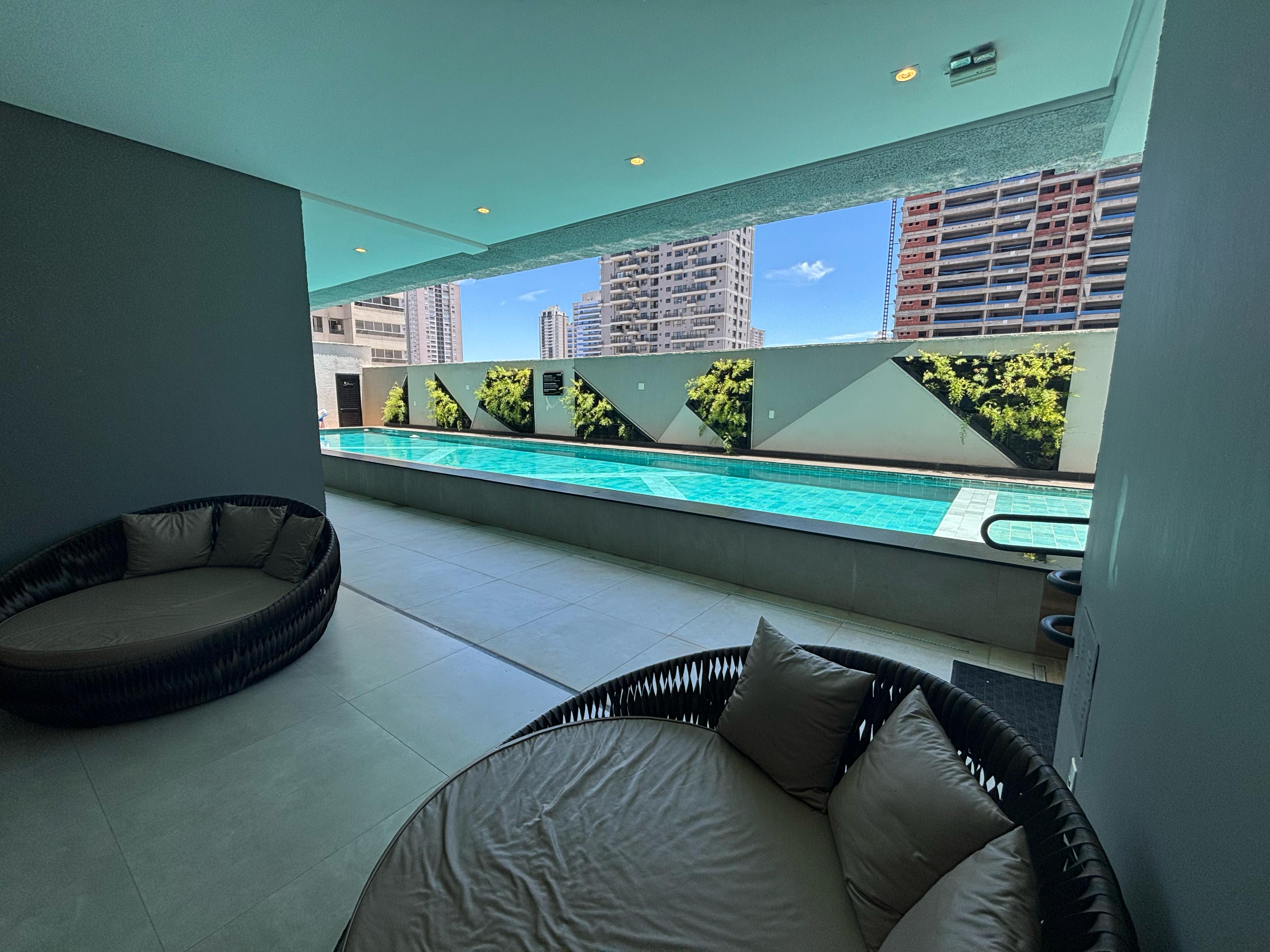 Apartamento à venda Setor Bueno / 87 m² /   02 suítes / lavabo e varanda / com vista privilegiada para o Parque Vaca Brava / 2 vagas / mobiliado