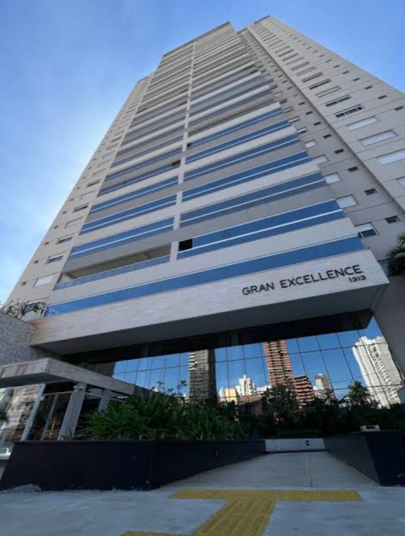 Apartamento de Alto Padrão à Venda no Penthouse - Gran Exellence / 4 suítes / 4 vagas / Setor Bueno